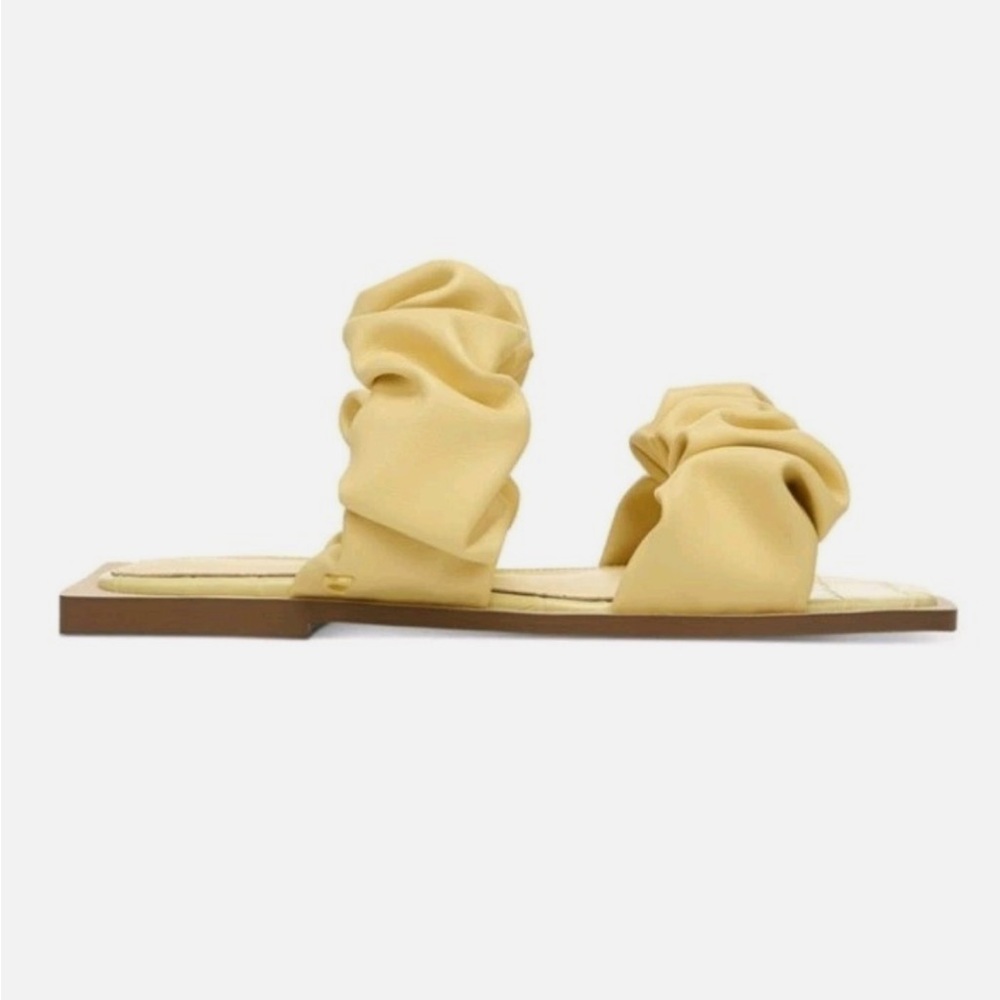 New Circus by Sam Edelman Yellow Iggy Ruffled Square Toe Sandals - Picture 2 of 10